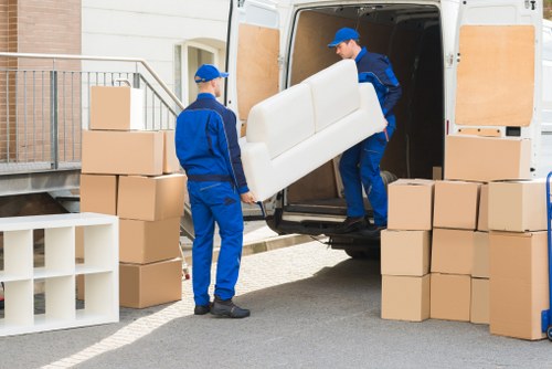 London transfer station handling separated recyclable materials