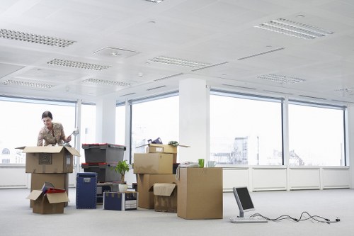 Discreet premium moving service in Mayfair with organized unloading